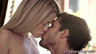 model beauty takes cock between her eager oral sessions