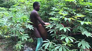Nigerian farmers deliver rough creampie pounding to wet pussy in africa