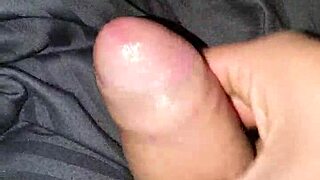 chileno latina strokes her wet pussy so hard watching you... 😩💦 come see her explode!! 🔥🔥