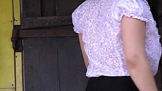 Does hairy milf in stockings piss her wet pussy outdoors?