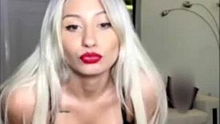 Issa Vegas Argentinian-Mexican Model Shakes Massive Ass Temptingly