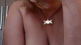 damn my huge natural tits and big pussy lips make me so horny on cam