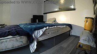 scarlett johnson goes solo fucking hard 😩💦 left me wrecked