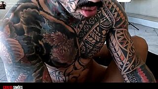 wanna watch ripped tattooed hunk feed cock to young latina visitor at home?? 😈🍆🔥