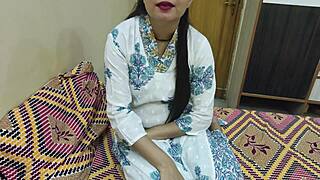 Sauteli Mummy Dirty Talk Leads to Stepson Chudai Fuck