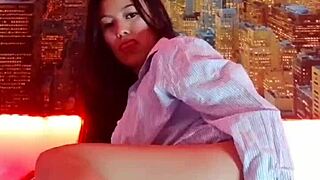 wanna see this hot colombian cutie flash her tits outdoors??