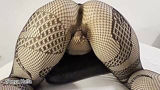 hey big ass stepmom, wanna fuck doggystyle while daddy sleeps?