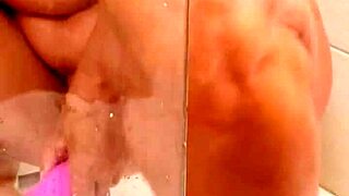 Ivy Edera hits quick orgasm with wet pussy vibrator play