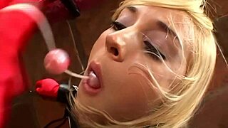 does blonde bombshell kelly wells' gaping asshole beg for rimjob reaming?