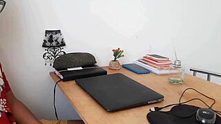 mature slut bends for repairman's deep anal assfucking session