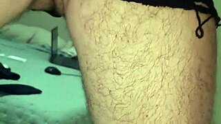 Sborrata fortissima after infinite handjob on monstrous cock she moans and cums hard