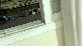 foi pedir açucar pro vizinho musculoso mas queria a rola dotada dele na buceta