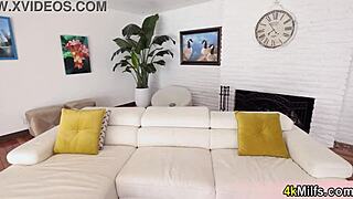 Big Boobed Blonde Slimthick Vic Fingers Shaved Pussy Masturbating