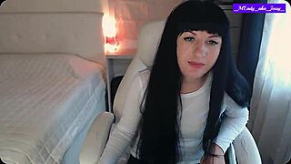 mlady jessy on da chair strippin n teasin her perky clit n pussy vibin ass wigglin milf style 09-07-2021