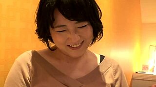 rare hotel vid of pregnant japanese milf showing curves