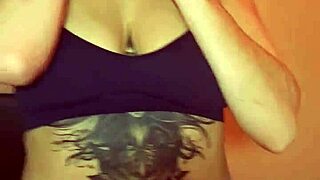 yo guys, i don't need lingerie cuz i'm hot all the time