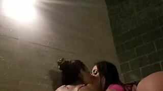 3 GOSTOSAS MASSAGE BRAZILIAN ASSES In Hot Tub