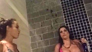 3 GOSTOSAS MASSAGE BRAZILIAN ASSES In Hot Tub