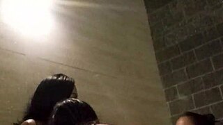 3 GOSTOSAS MASSAGE BRAZILIAN ASSES In Hot Tub