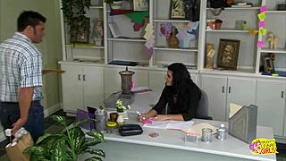 Stunning Blondes Indulge in Retro Lesbian Kissing and Pussy Licking Bliss