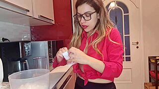 omg youtube banned this naughty kitchen tit tease 😈🍳👅