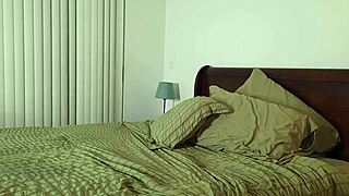 step bro caught my pussy squirting hard 😩💦🔥