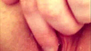 worship my goddess pussy while i piss hot from it 💦😈