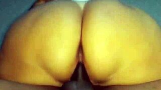 mum rides with juicy ass bouncing wildly at hotel