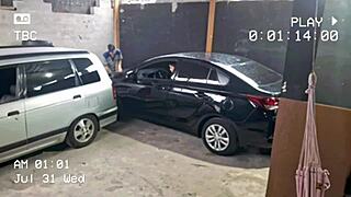 Novinha's heart races as mechanic's tool fixes more than her car