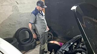 Novinha's heart races as mechanic's tool fixes more than her car