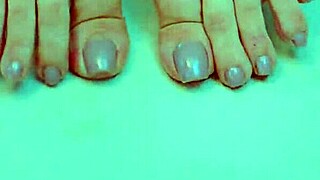 gorgeous 18yo asian anal babe in baby doll shaves tight pink pussy for homemade orgasm 😍