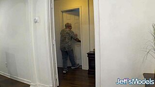 Big Dick Pounds BBW Rose Lareine Huge Cock Makes Her Moan Wildly!