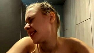 crazy bbw teen squirts wildly while fucking fat ass in public gym!