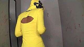 hey don't chicks jerk off on toilets too this one slurps gloryhole dick