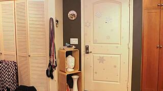 whoa asian latina lesbians vibe clits hard with huge toy 😍🔥