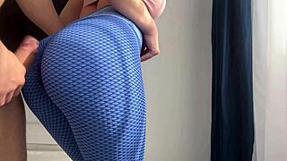 Stepbrother Grinds Leggings Ass Before Gym