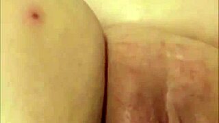 hey come watch me wash my chubby wet body all over in the steamy bathtub