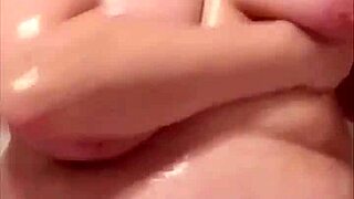 hey come watch me wash my chubby wet body all over in the steamy bathtub