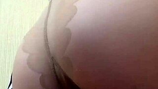 nylon-clad ass mistress elza koms demands total worship now