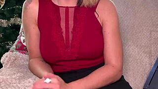 I discover her super intimate massage case 13