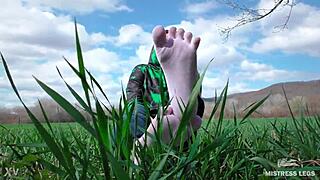 Goddess Toes Spread In Cute Socks Jeans On Grass
