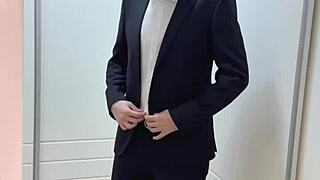 Gave my tight pussy to my fiance's hung black security on wedding day... almost caught! 😏🍑🔥