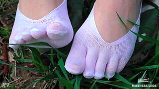Goddess Toes Spread In Cute Socks Jeans On Grass