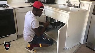 Sizi Sev Kneels Deepthroating Big Black Cock