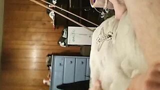 gf gives homemade throat therapy on small cock 😋💦