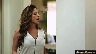 i crave that classy teen's outdoor missionary fuck fantasy... so taboo!