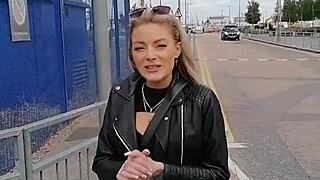 hey boys check this free public teaser in emirates cabins 😏🔥