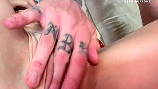 fit vero buffone sneaks sex with cuñado in athletic lust