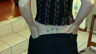 velvet rain fingers her wet milf pussy to shaking orgasms