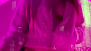 italian big tits milf artemisia's cigarette smoking fetish sparks horny outdoor cravings